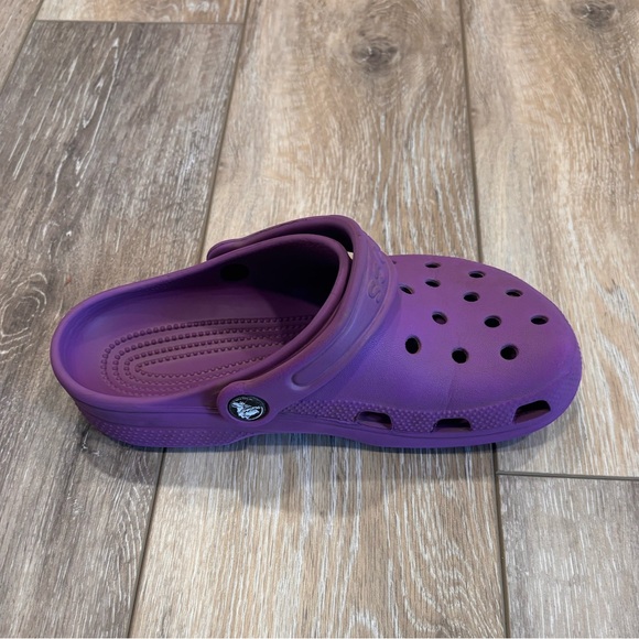 Kids J3 Purple Crocs - Picture 3 of 5